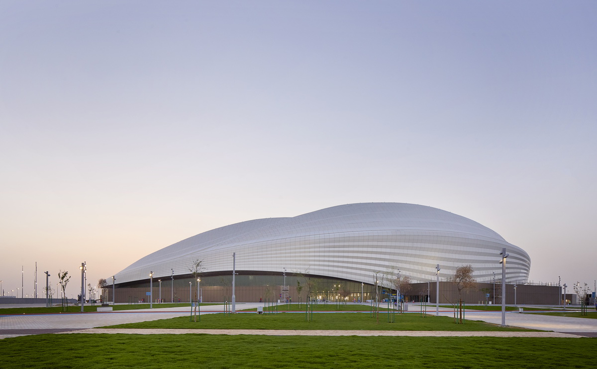 a1_02_ZHA_Al_Wakrah_Stadium_Qatar_Hufton_Crow.jpg