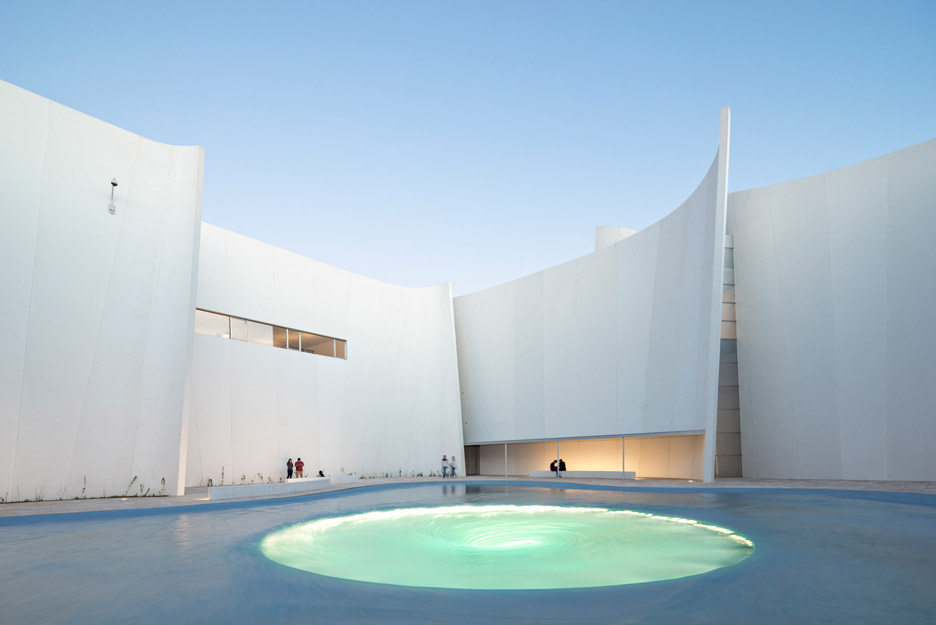 museo-international-del-barroco-toyo-ito-architecture-museum-public-mexico-patrick-lopez-jaimes_dezeen_936_19-1.jpg