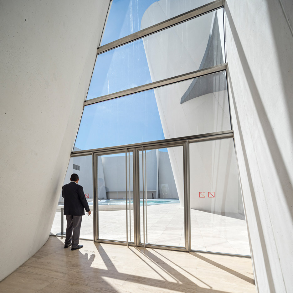 museo-international-del-barroco-toyo-ito-architecture-museum-public-mexico-patrick-lopez-jaimes_dezeen_936_10-1.jpg