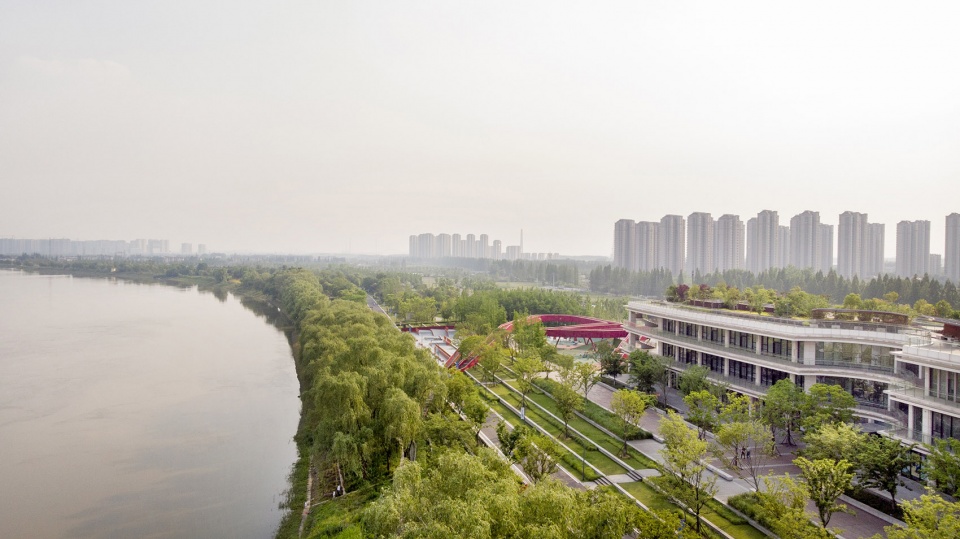 013-riverside-commercial-eco-park-china-by-collective-landscape-design-960x539.jpg