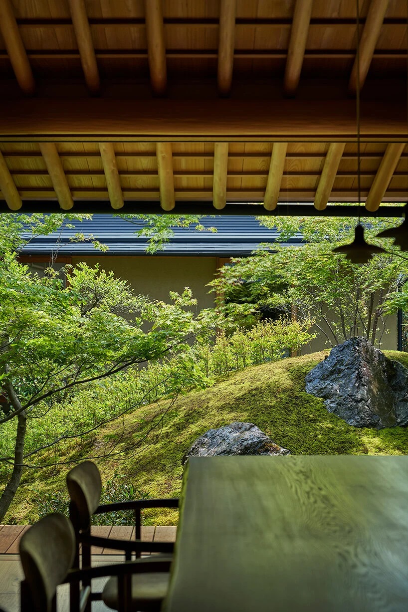 hiroshi-nakamura-NAP-house-of-the-sacred-rock-kyoto-designboom-10.jpg